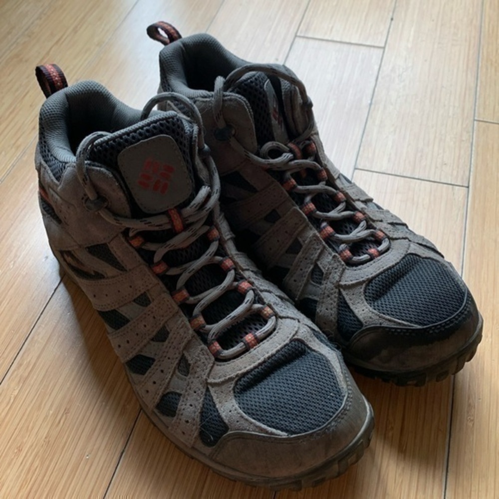 Columbia Techlite hiking shoes size 11